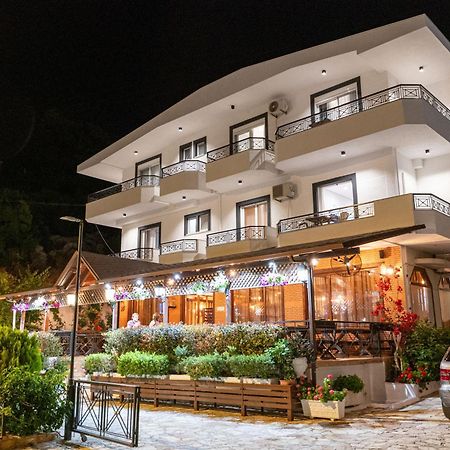 Sunkised Hotel Sarandë 외부 사진