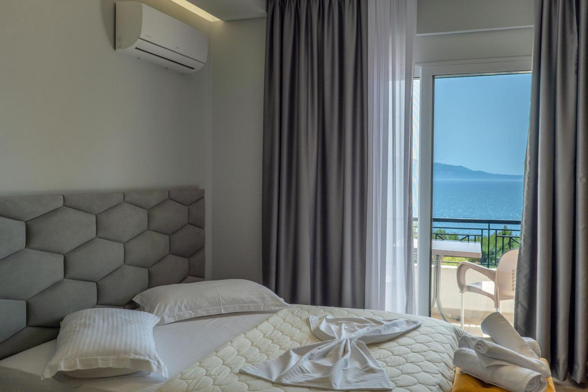 Sunkised Hotel Sarandë 외부 사진