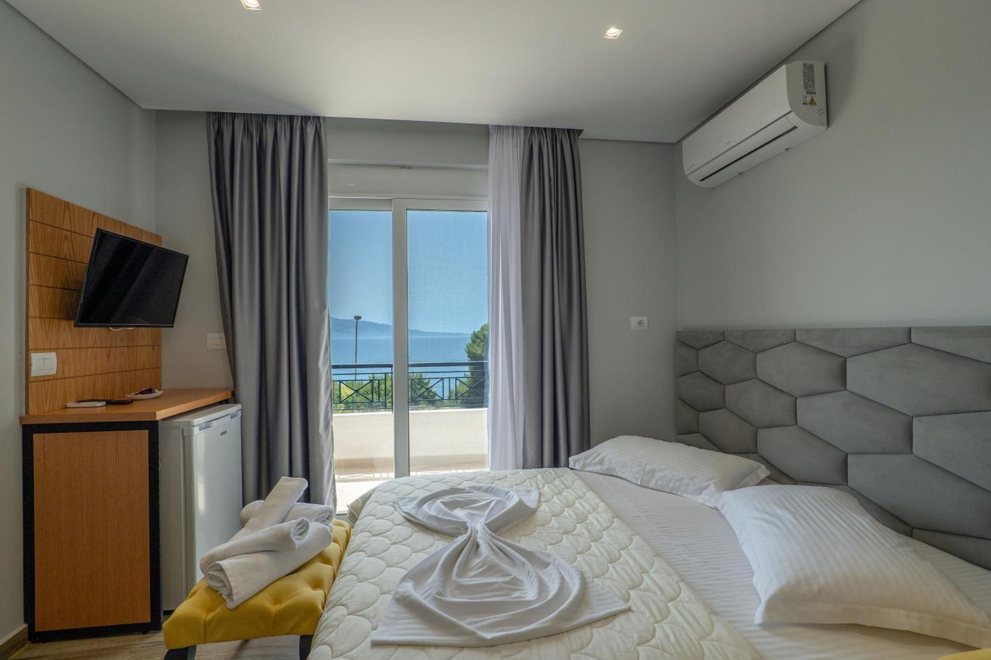 Sunkised Hotel Sarandë 외부 사진