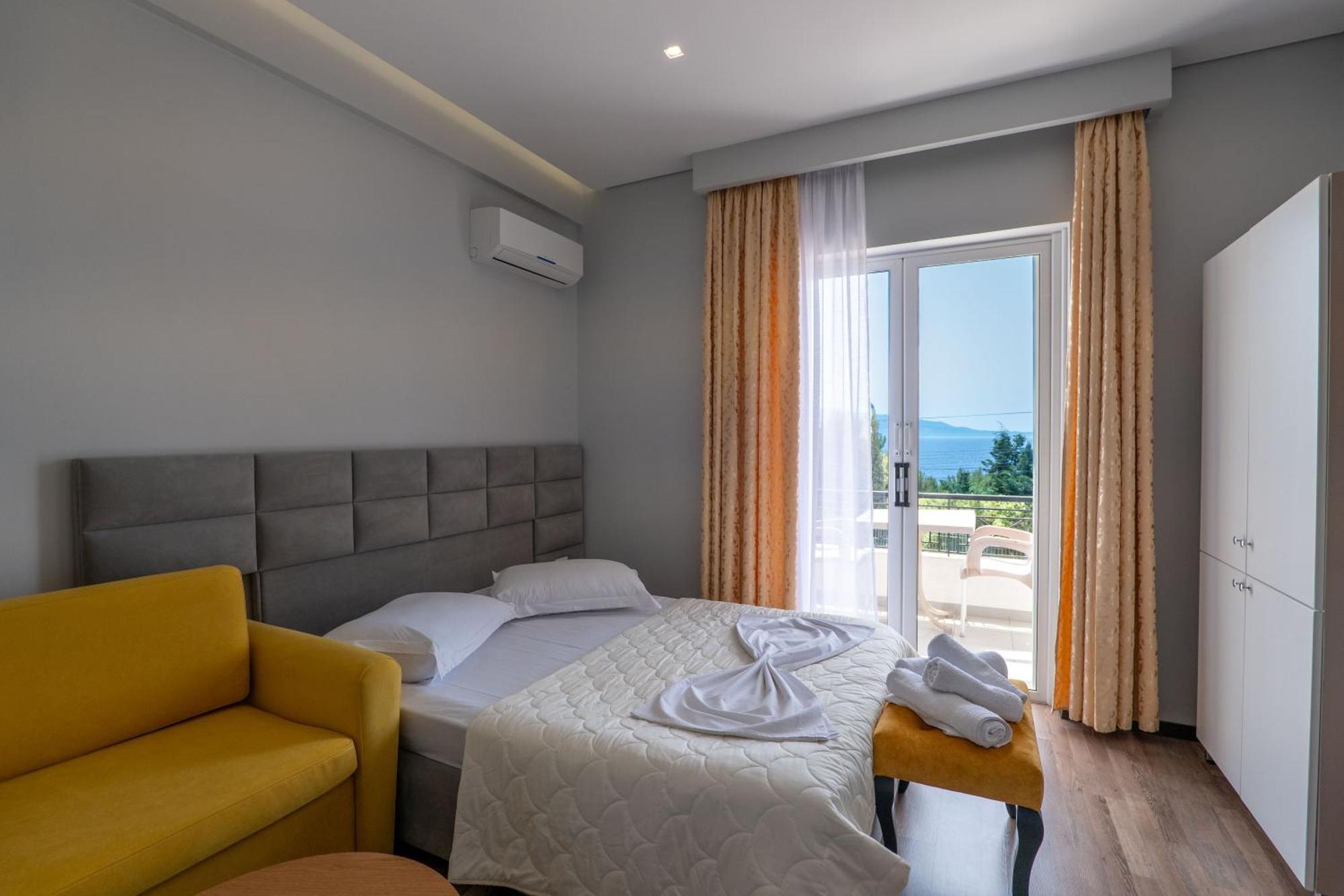 Sunkised Hotel Sarandë 외부 사진