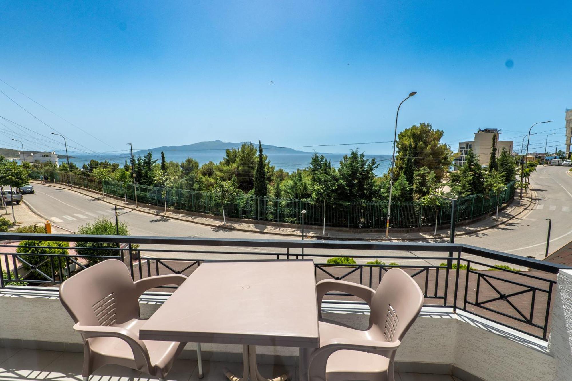 Sunkised Hotel Sarandë 외부 사진