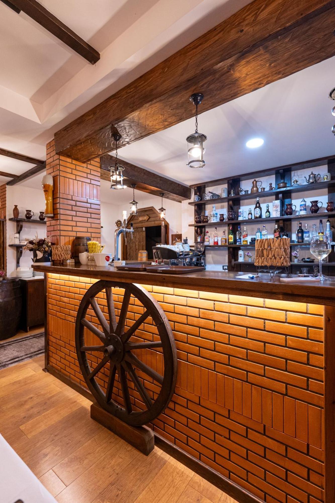Sunkised Hotel Sarandë 외부 사진