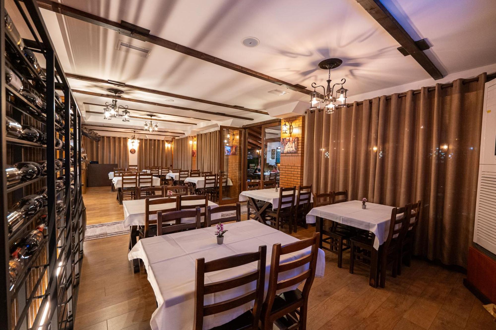 Sunkised Hotel Sarandë 외부 사진