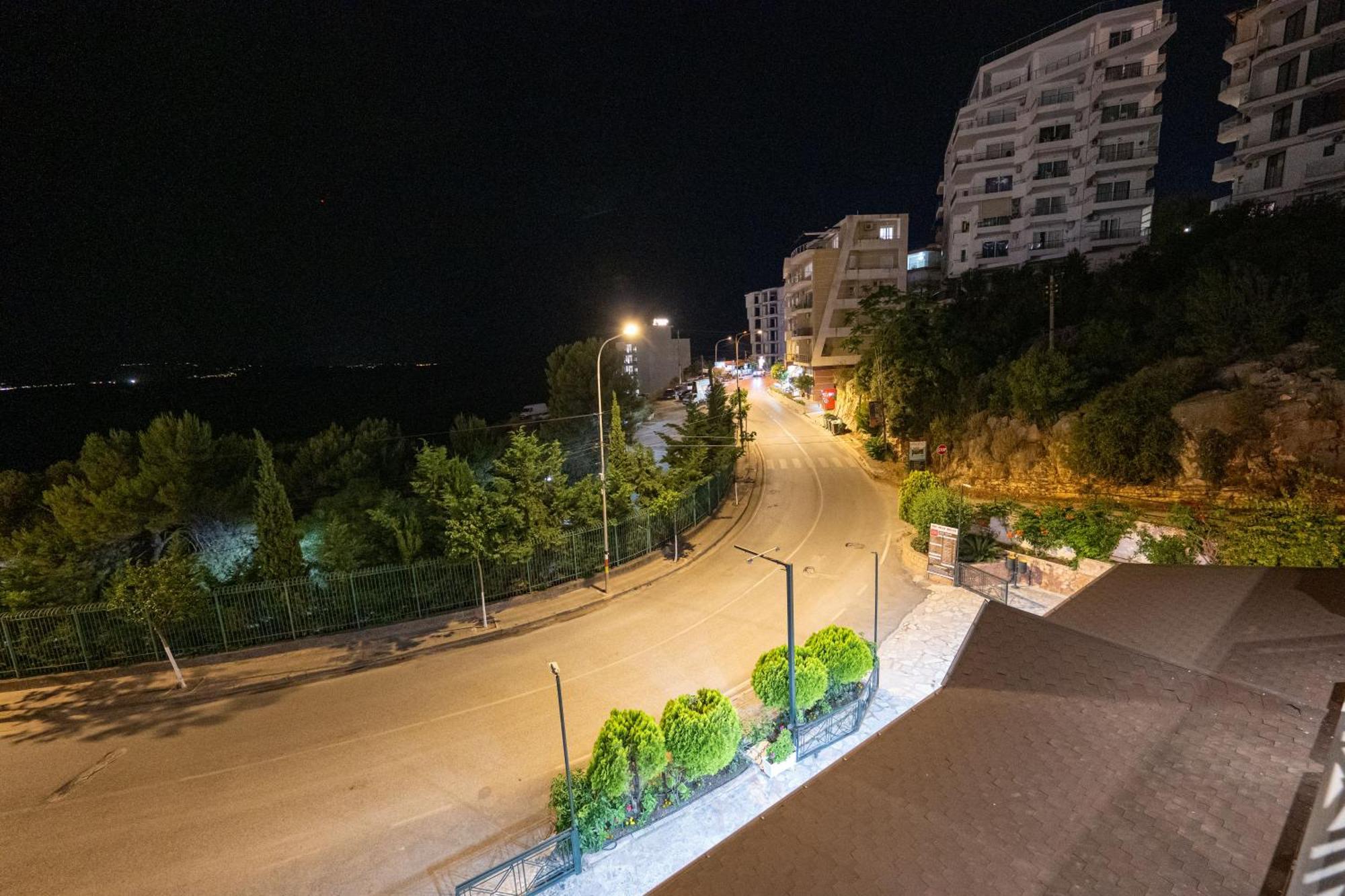Sunkised Hotel Sarandë 외부 사진