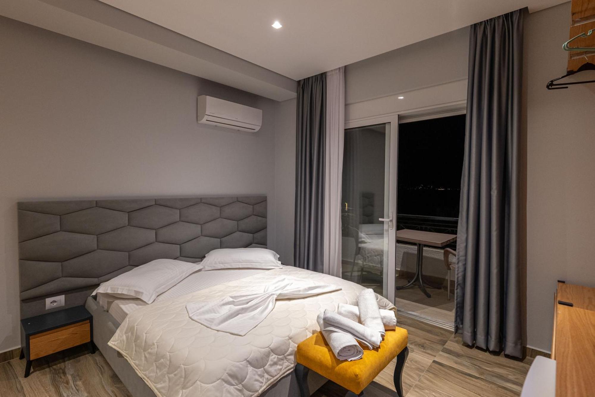 Sunkised Hotel Sarandë 외부 사진